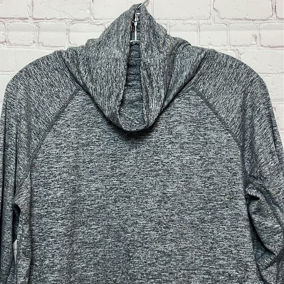 Gap Fit Maternity Brushed Tech Jersey - Picture 2 of 10